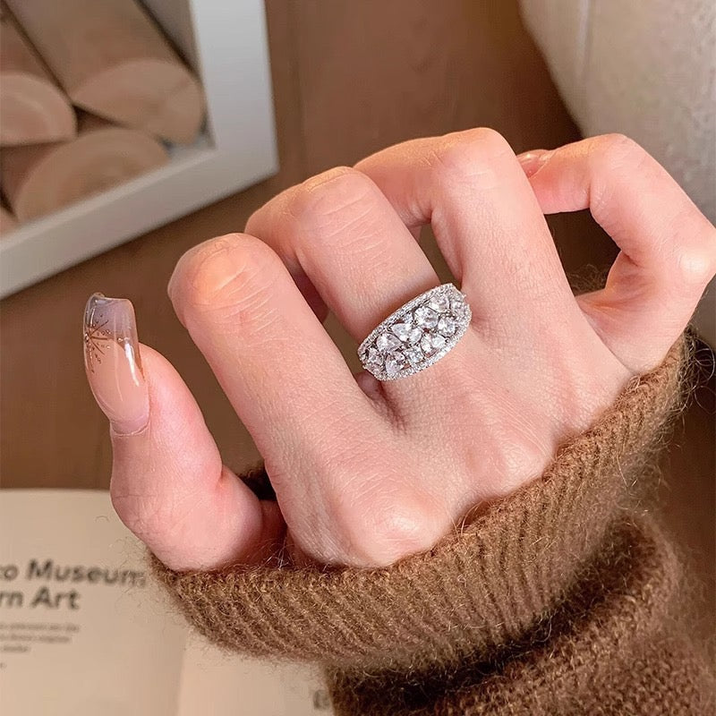 Oval Ice Bloom Ring