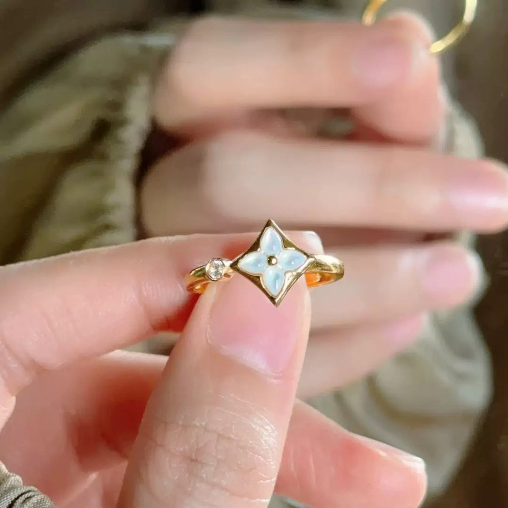 Ivory Four-Petal Flower Ring